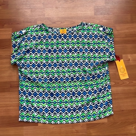 Ruby Rd women’s surfs up geo print navy and green top Size 10 P - Picture 2 of 9